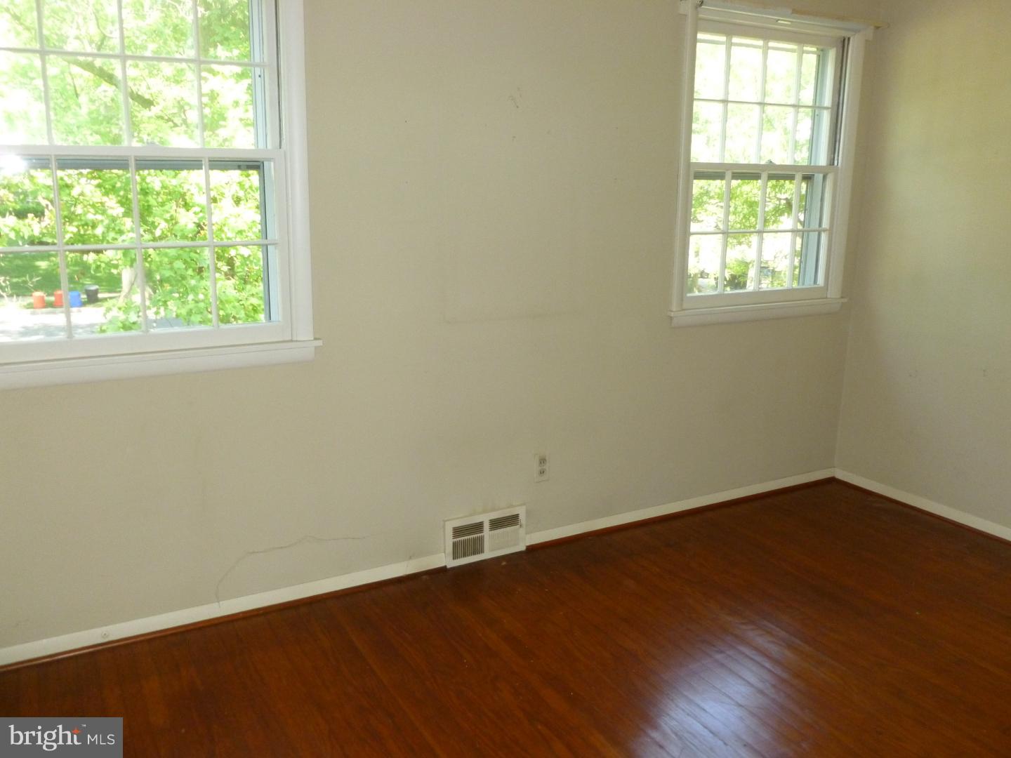 10 Ridgewood Circle Haddonfield, NJ 08033 - Photo 8 of 13 Gallery Image 8