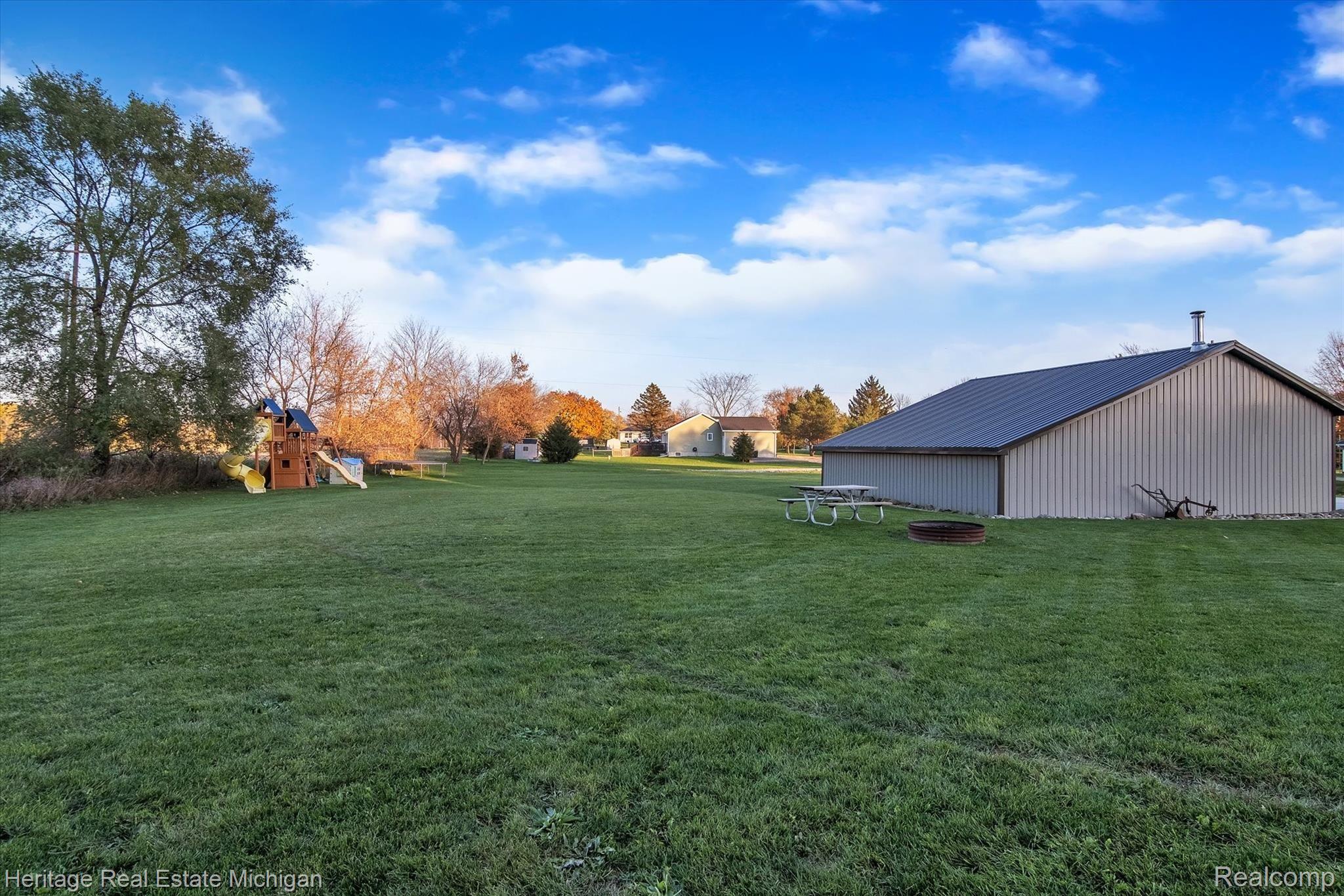 11491 South New Lothrop Road Durand, MI 48429 - Photo 33 of 37 Back yard view