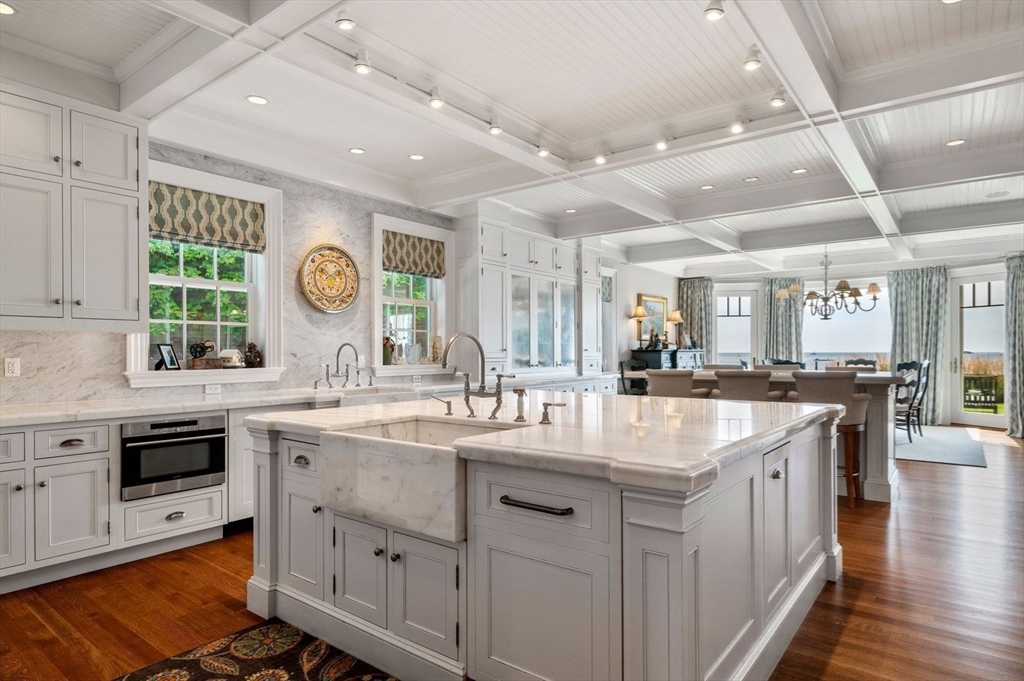 17 Crowninshield Road Marblehead, MA 01945 - Photo 21 of 42