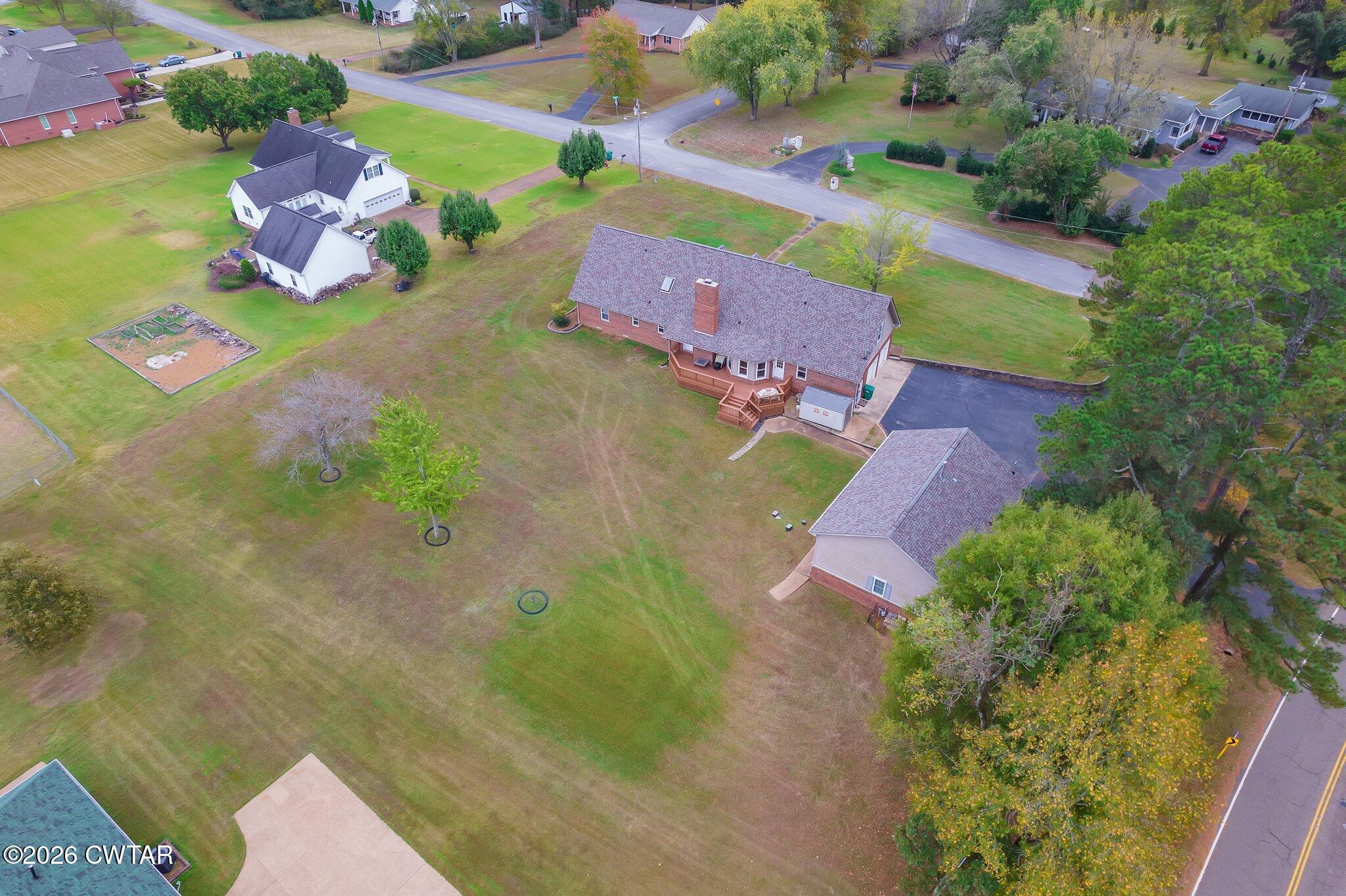 812 Pipkin Road Jackson, TN 38305 - Photo 59 of 62 an aerial view of a house with a garden