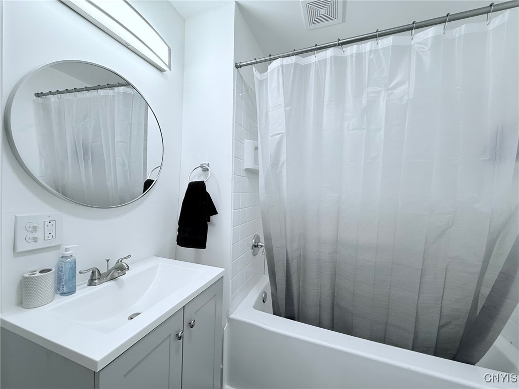 390 Hayward Avenue Rochester, NY 14609 - Photo 11 of 26