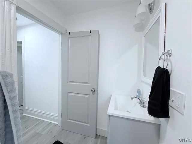 $219,000 | 390 Hayward Avenue, Rochester, NY 14609