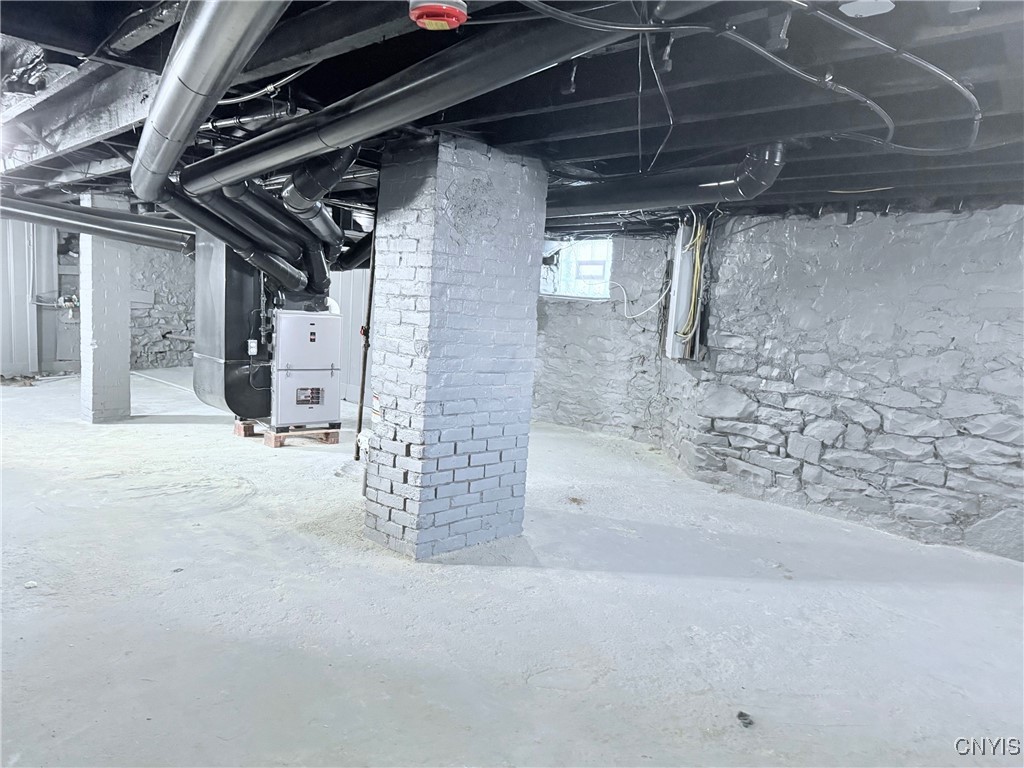 390 Hayward Avenue Rochester, NY 14609 - Photo 23 of 26