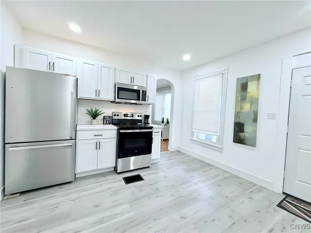 $219,000 | 390 Hayward Avenue, Rochester, NY 14609