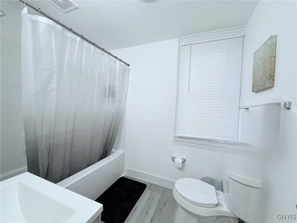 390 Hayward Avenue Rochester, NY 14609 - Photo 10 of 26