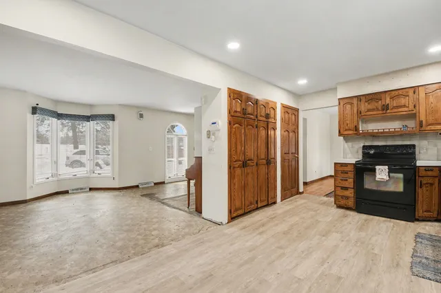 $525,000 | 5829 Ada Drive Southeast, Unit A, Ada, MI 49301