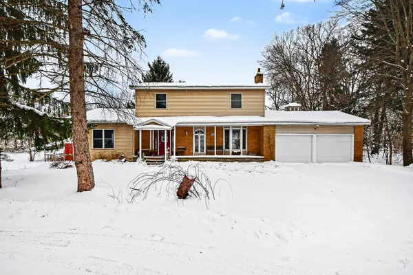 $462,500 | 5829 Ada Drive Southeast, Ada, MI 49301