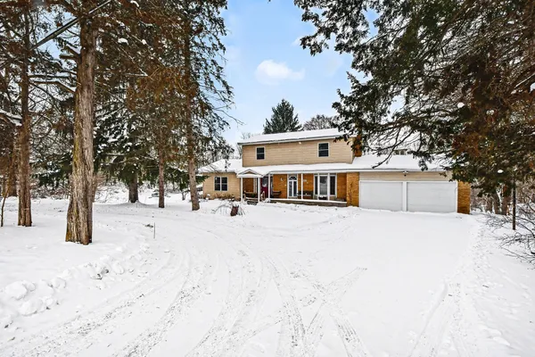 $462,500 | 5829 Ada Drive Southeast, Ada, MI 49301