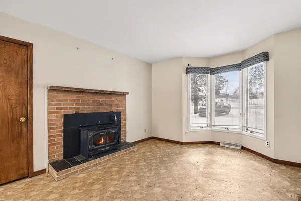 $462,500 | 5829 Ada Drive Southeast, Ada, MI 49301