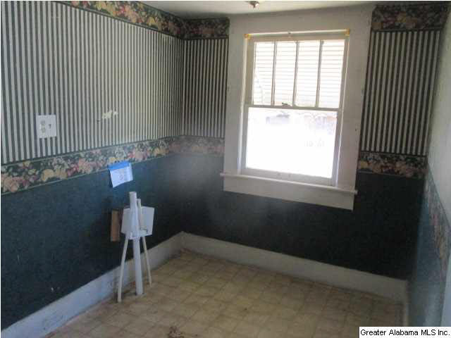 808 Valley Road Fairfield, AL 35064 - Photo 10 of 13