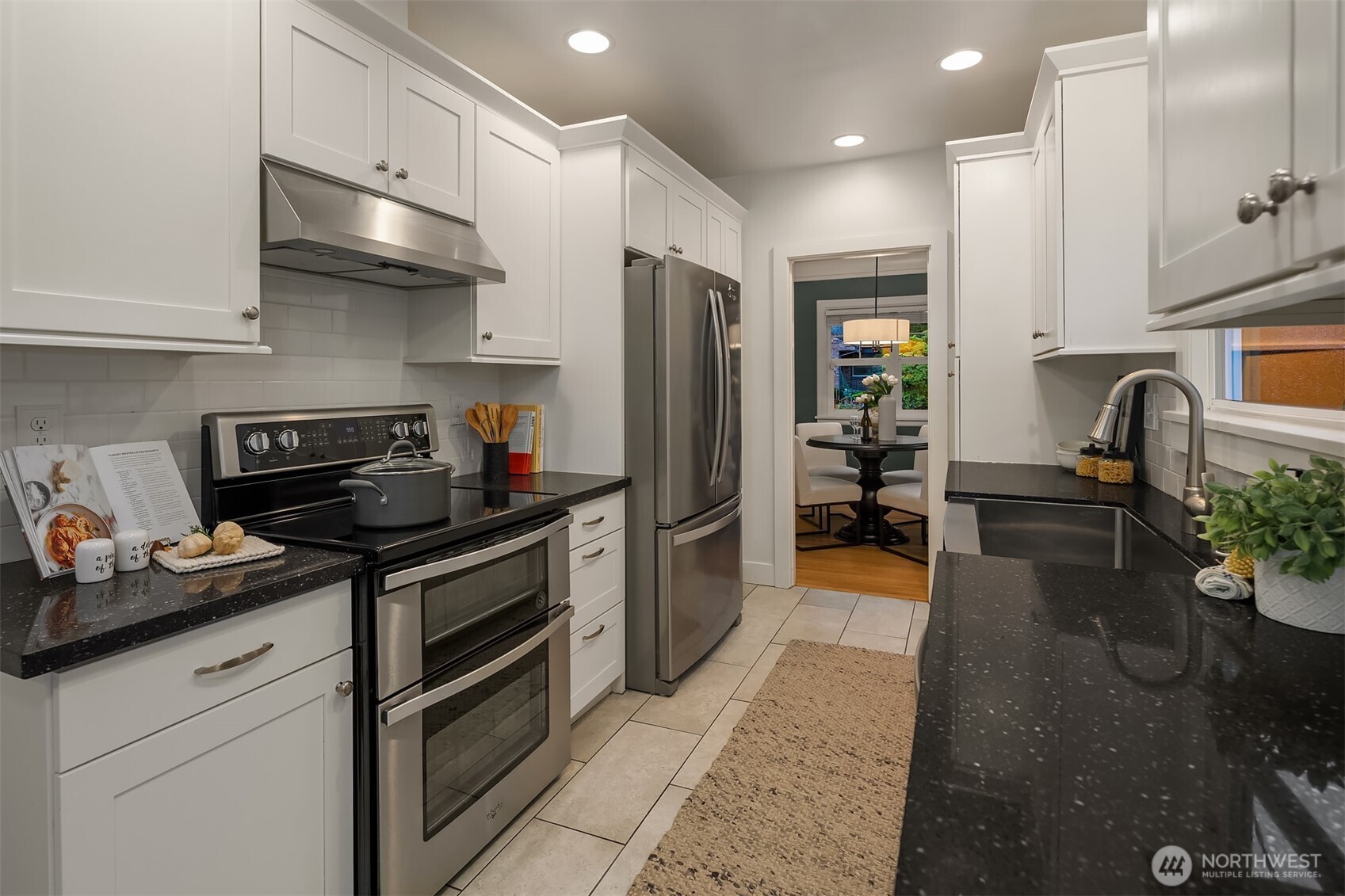 6524 Division Avenue Northwest Seattle, WA 98117 - Photo 15 of 36