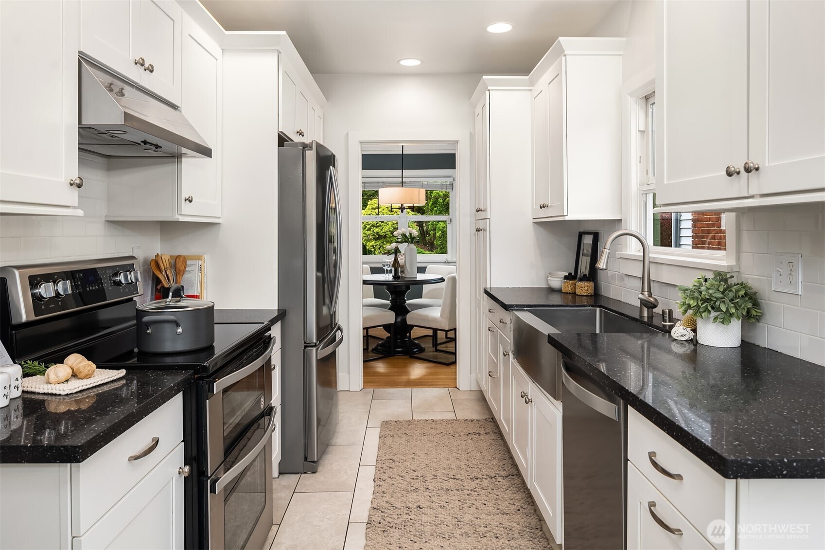 6524 Division Avenue Northwest Seattle, WA 98117 - Photo 16 of 36