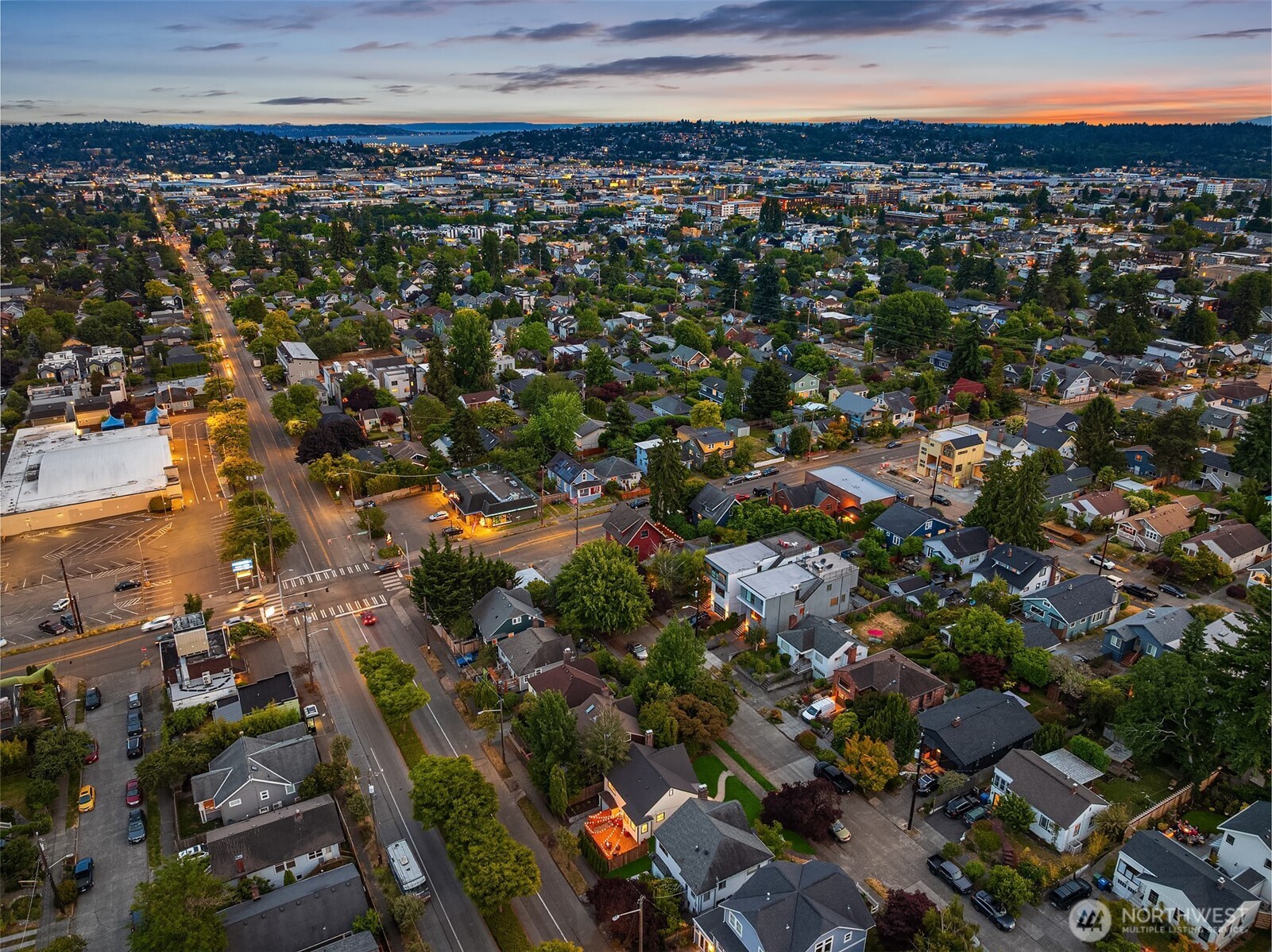 6524 Division Avenue Northwest Seattle, WA 98117 - Photo 34 of 36