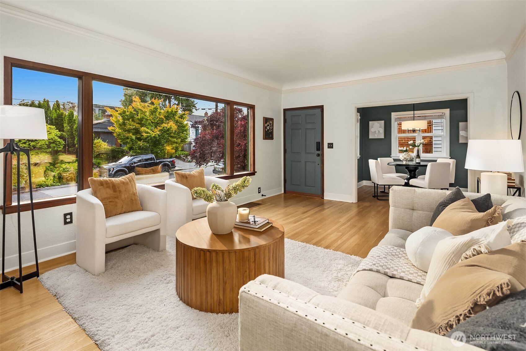 6524 Division Avenue Northwest Seattle, WA 98117 - Photo 7 of 36