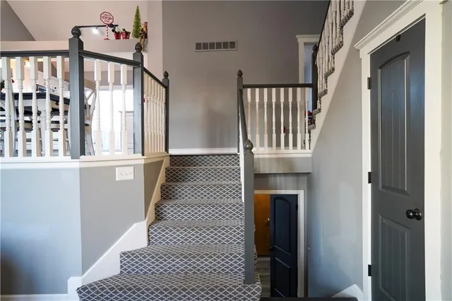 $375,000 | 1604 Southeast 11th Street, Lee's Summit, MO 64081