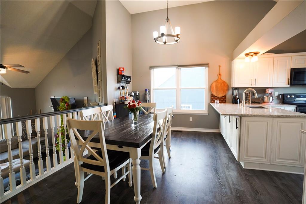 1604 Southeast 11th Street Lee's Summit, MO 64081 - Photo 10 of 32