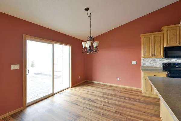 $575,000 | 1024 Sugar Drive, Argusville, ND 58005