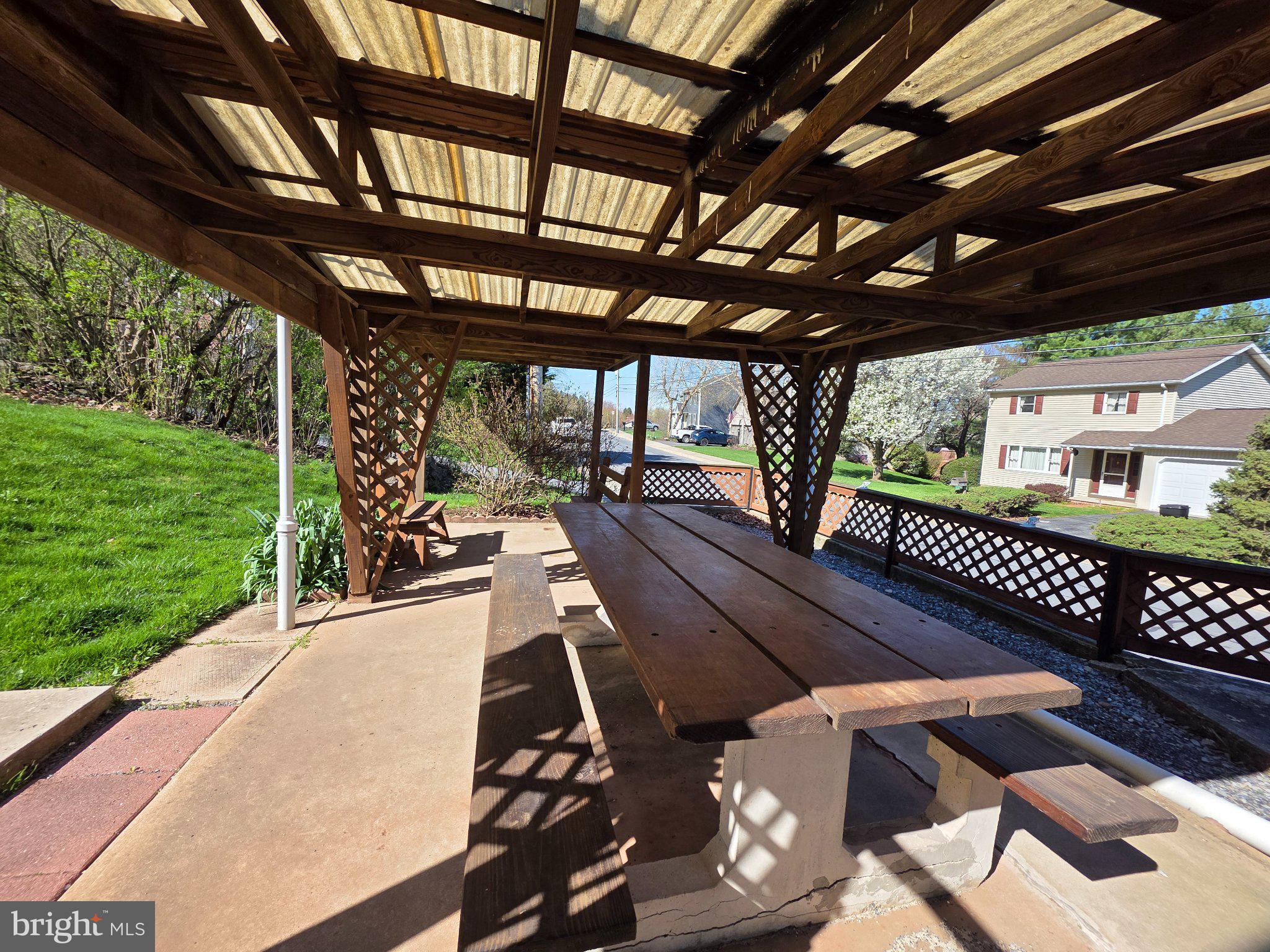 485 North Maple Street Ephrata, PA 17522 - Photo 8 of 23 Charming outdoor gathering space.