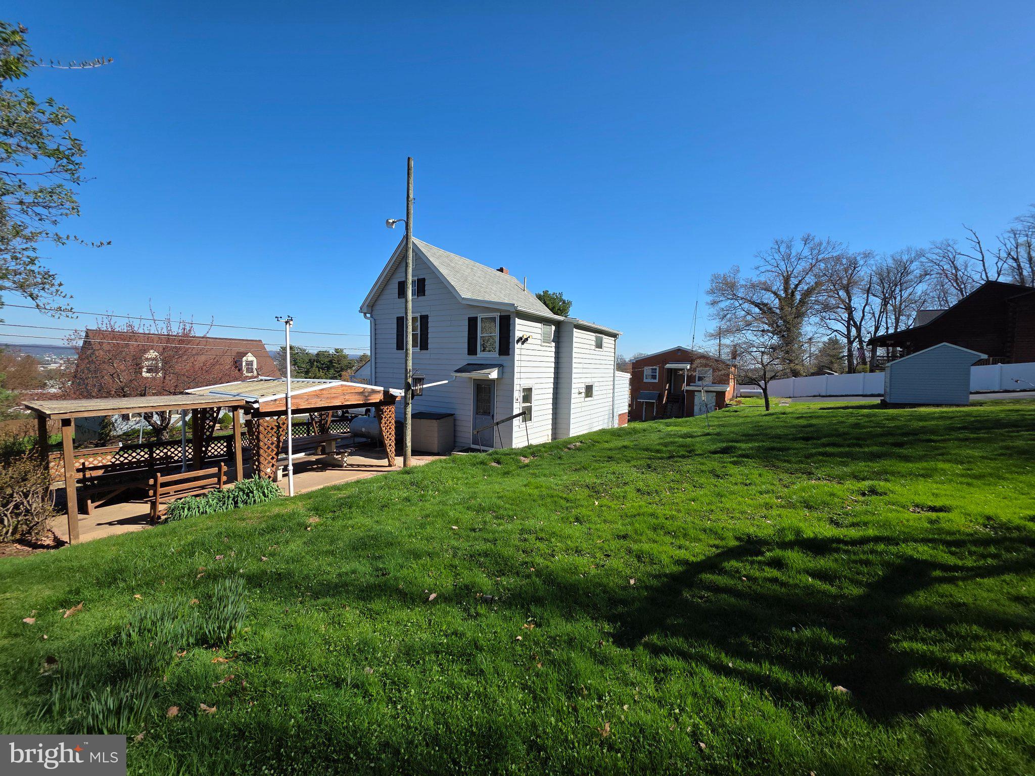 485 North Maple Street Ephrata, PA 17522 - Photo 10 of 23 Charming home with spacious yard.