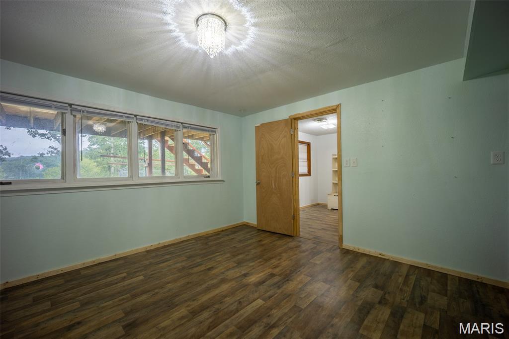 10300 Prescott Road Licking, MO 65542 - Photo 20 of 51