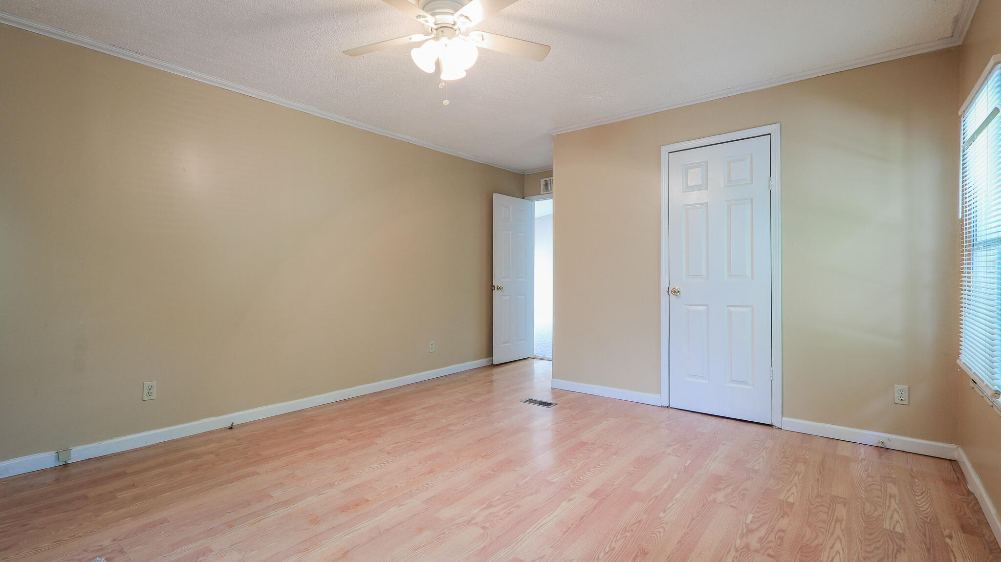 305 Haw Ridge Dock Road Piney Flats, TN 37686 - Photo 9 of 29 _MG_9236