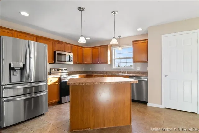 $399,900 | 13621 Prairie Drive, Evansville, IN 47725