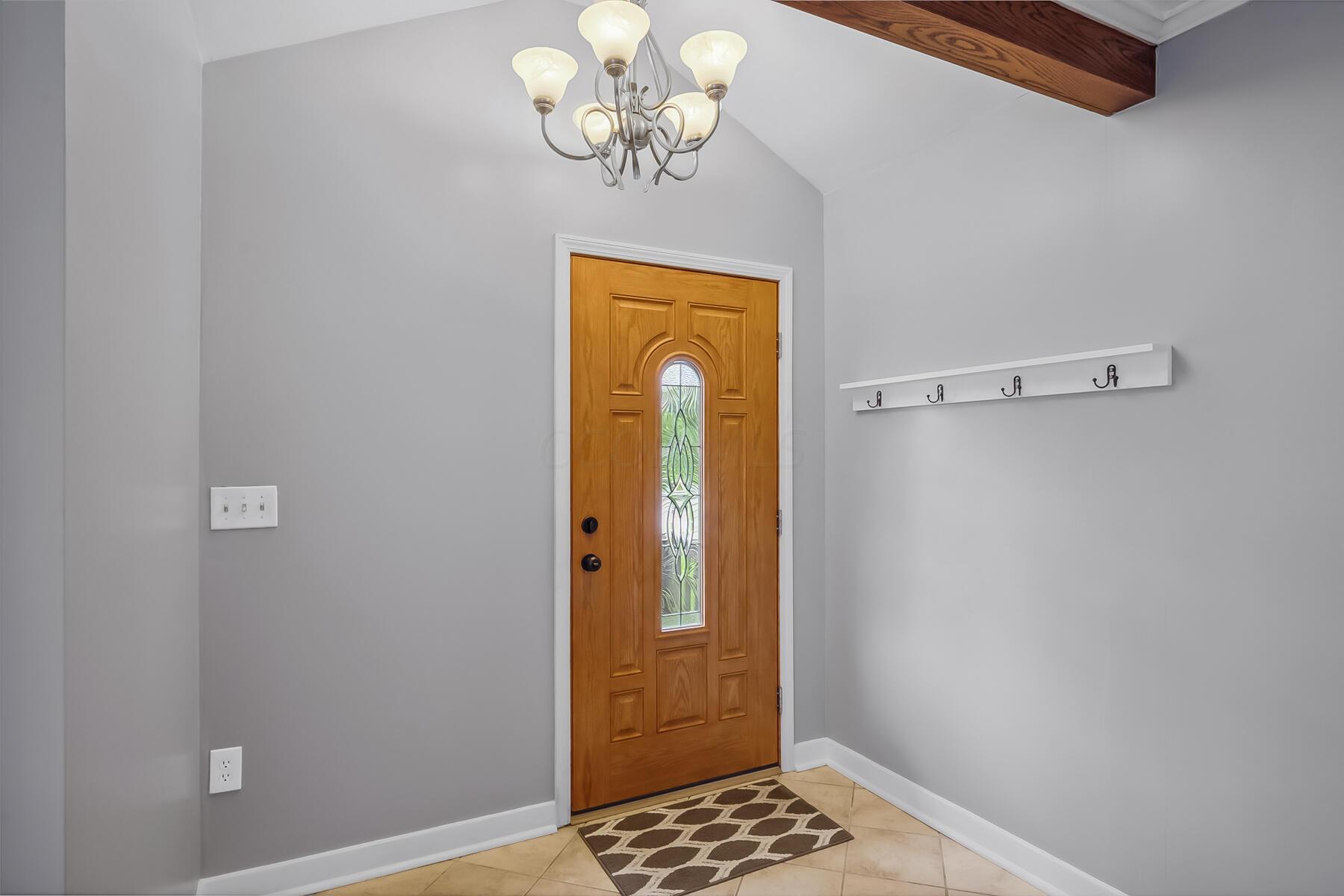 5503 Linworth Road Columbus, OH 43235 - Photo 5 of 47 Front entry