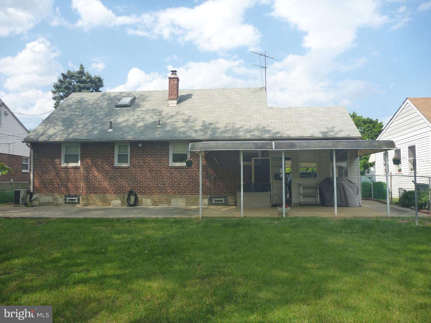 1506 Rhawn Street Philadelphia, PA 19111 - Photo 5 of 15 Exterior Back