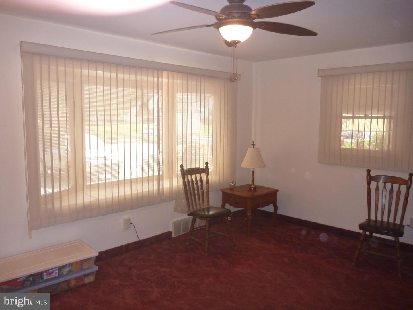 1506 Rhawn Street Philadelphia, PA 19111 - Photo 9 of 15 Living Room