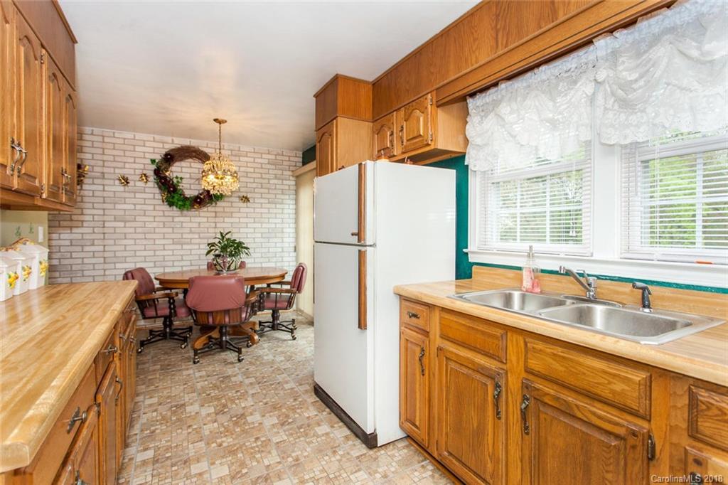 102 Liberty Road Candler, NC 28715 - Photo 3 of 17 Gallery Image 3