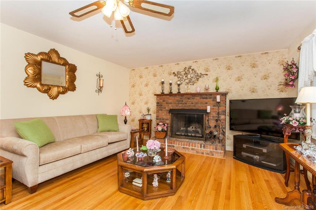 102 Liberty Road Candler, NC 28715 - Photo 5 of 17 Gallery Image 5