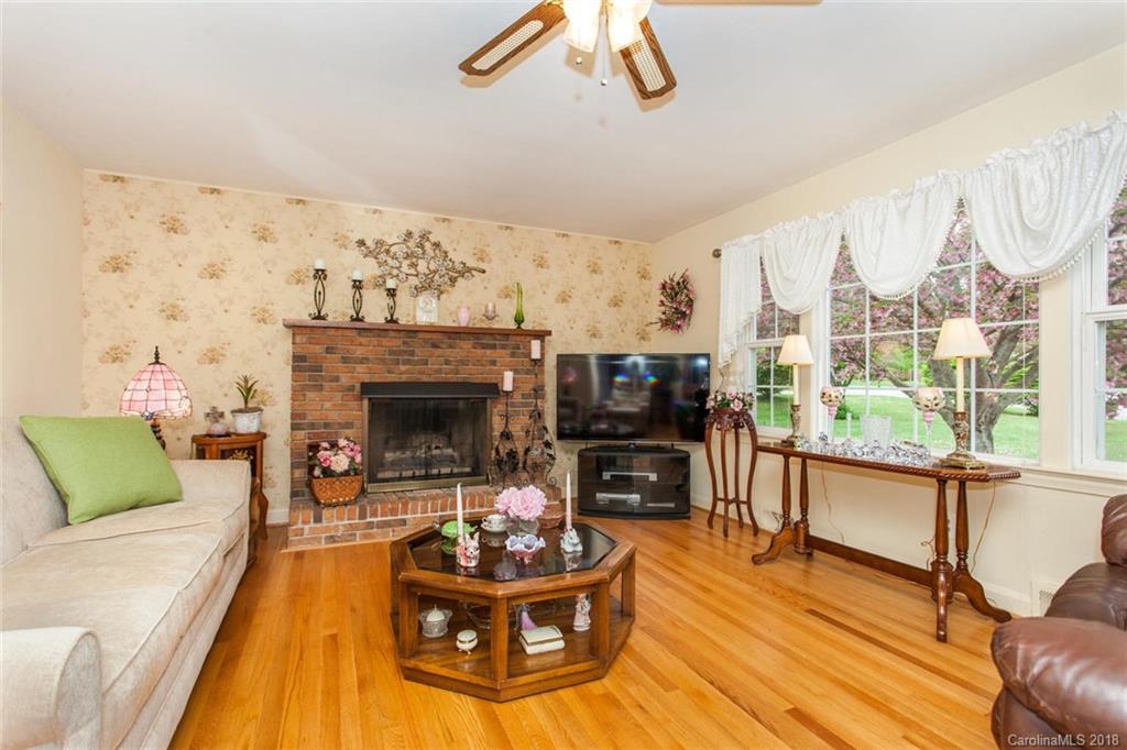 102 Liberty Road Candler, NC 28715 - Photo 6 of 17 Gallery Image 6