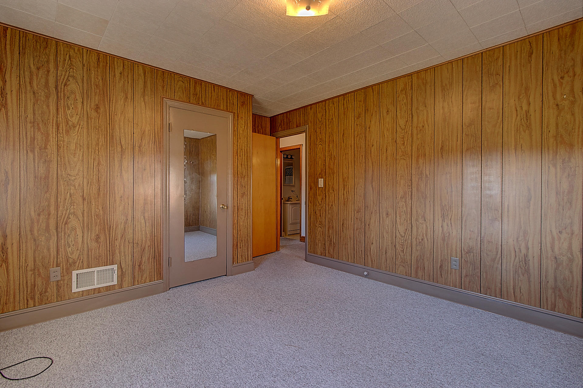6524 Sherry Road Roanoke, VA 24019 - Photo 22 of 27 IMG_2872_3_4_5_6