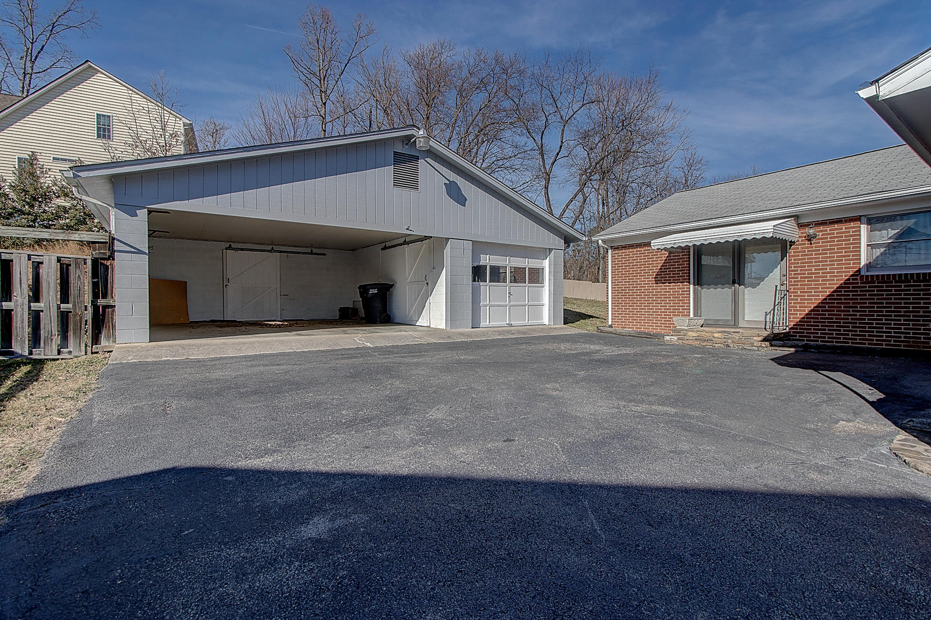 6524 Sherry Road Roanoke, VA 24019 - Photo 4 of 27 IMG_2767_68_69_70_71