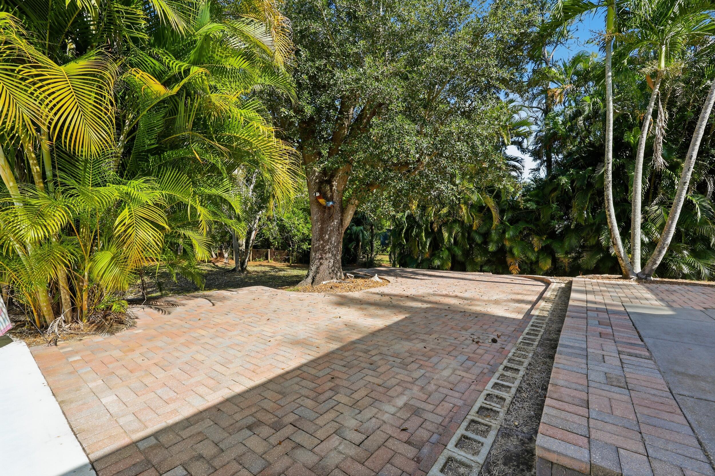 10297 Sandy Run Road Jupiter, FL 33478 - Photo 41 of 50 Backyard