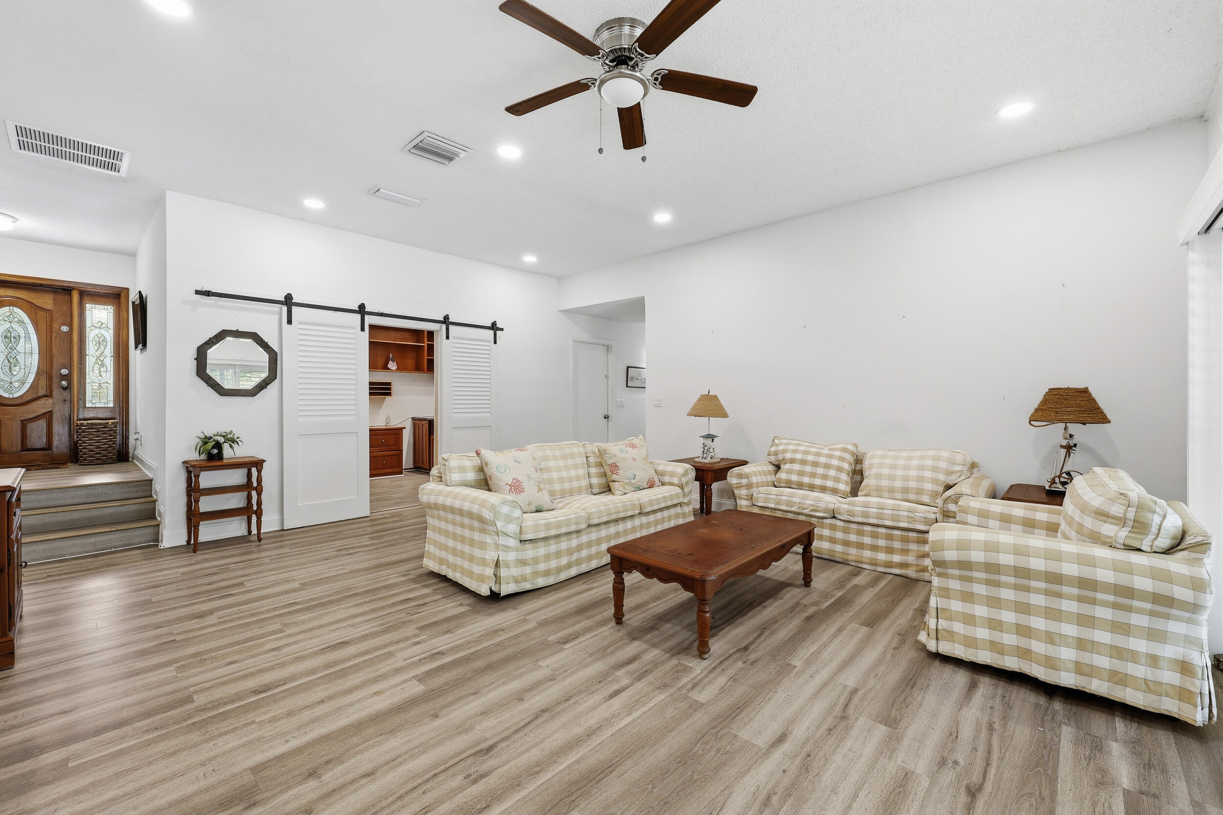 10297 Sandy Run Road Jupiter, FL 33478 - Photo 5 of 50 Living Room