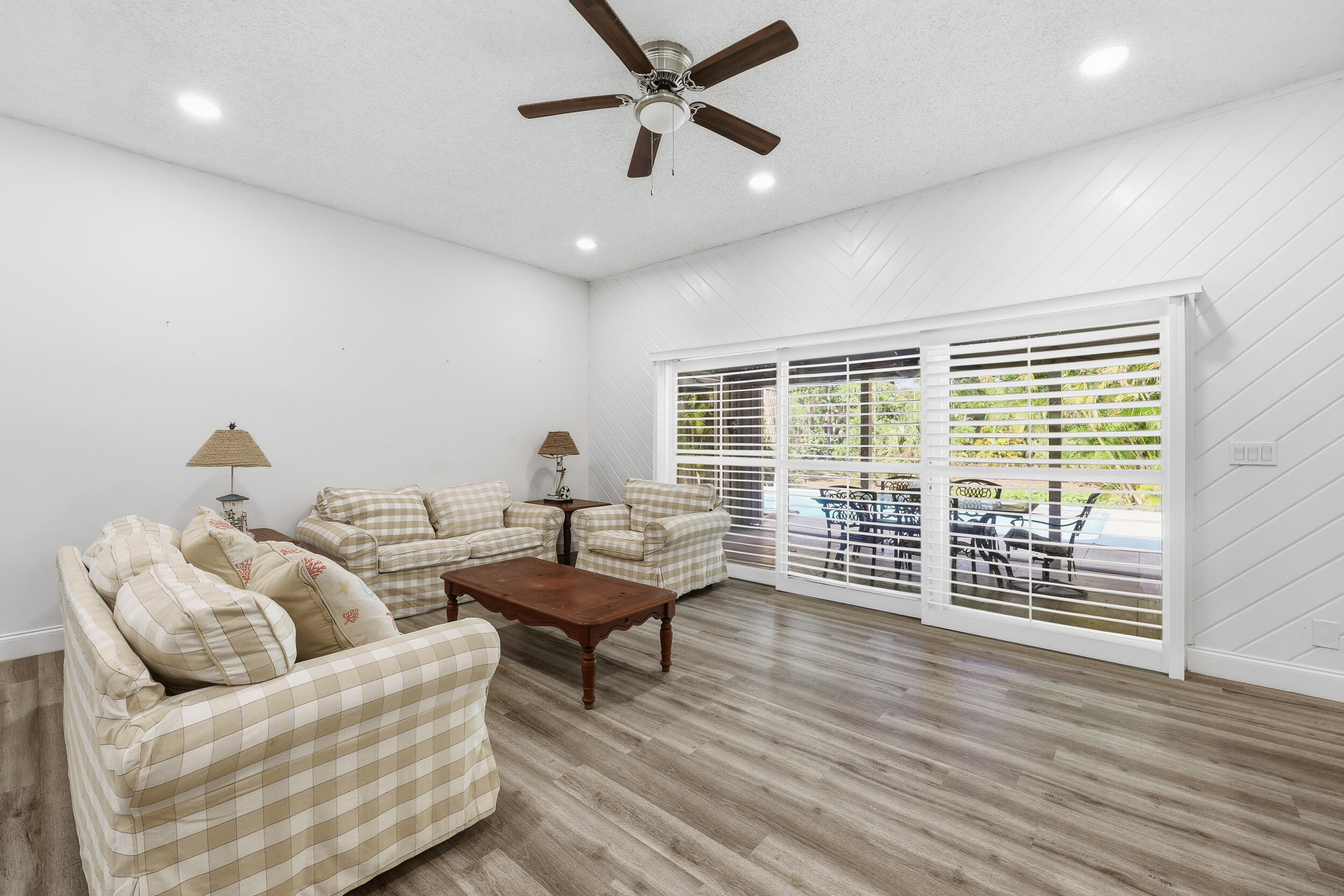 10297 Sandy Run Road Jupiter, FL 33478 - Photo 6 of 50 Living Room