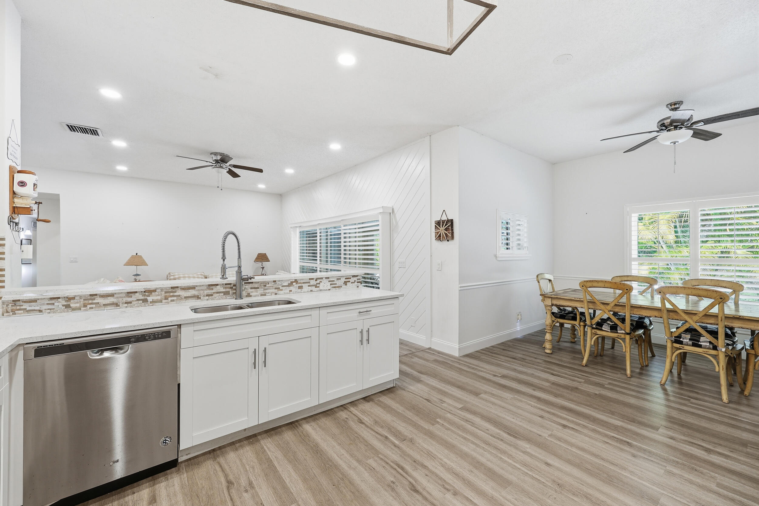 10297 Sandy Run Road Jupiter, FL 33478 - Photo 10 of 50 Kitchen