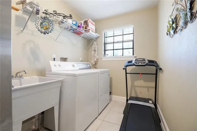 $2,990 | 1550 Aris Avenue, Metairie, LA 70005