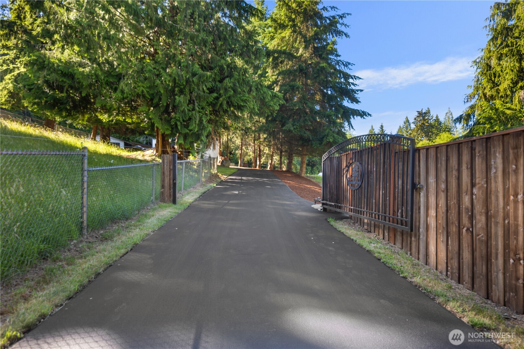 16816 Southeast Lake Moneysmith Road Auburn, WA 98092 - Photo 34 of 40