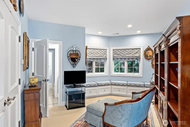 $4,900,000 | 1022 7th Court, Fox Island, WA 98333