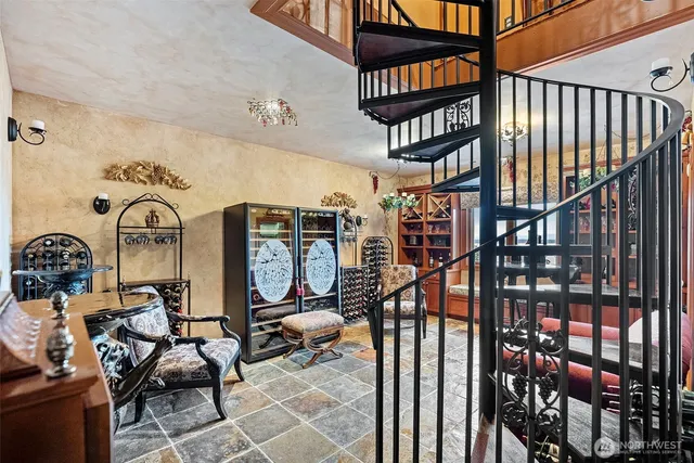 $4,900,000 | 1022 7th Court, Fox Island, WA 98333