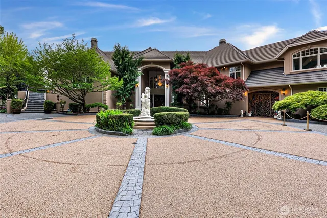 $4,900,000 | 1022 7th Court, Fox Island, WA 98333