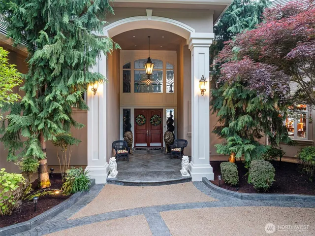 $4,900,000 | 1022 7th Court, Fox Island, WA 98333