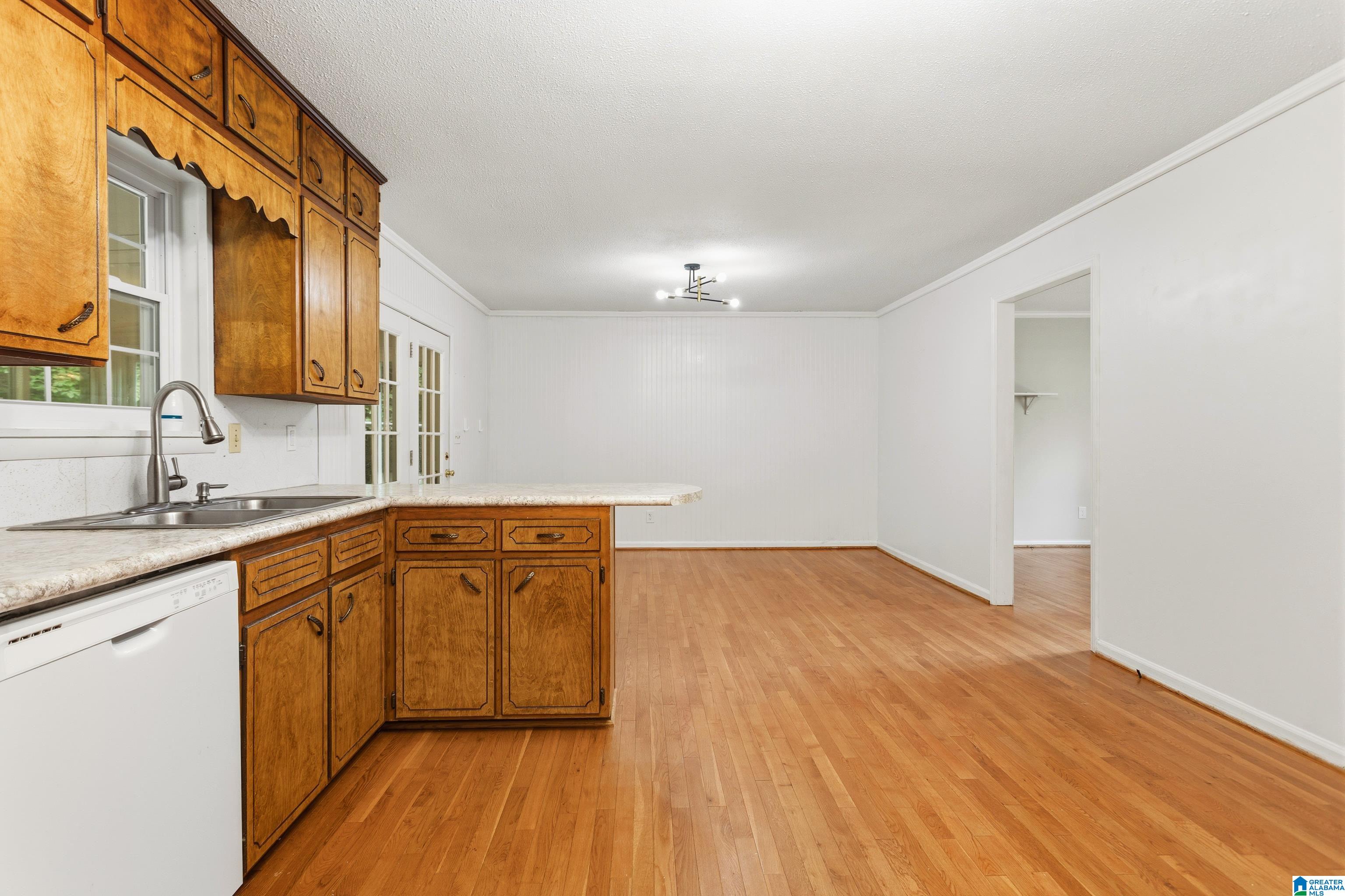 215 Oak Ridge Drive Oneonta, AL 35121 - Photo 15 of 36