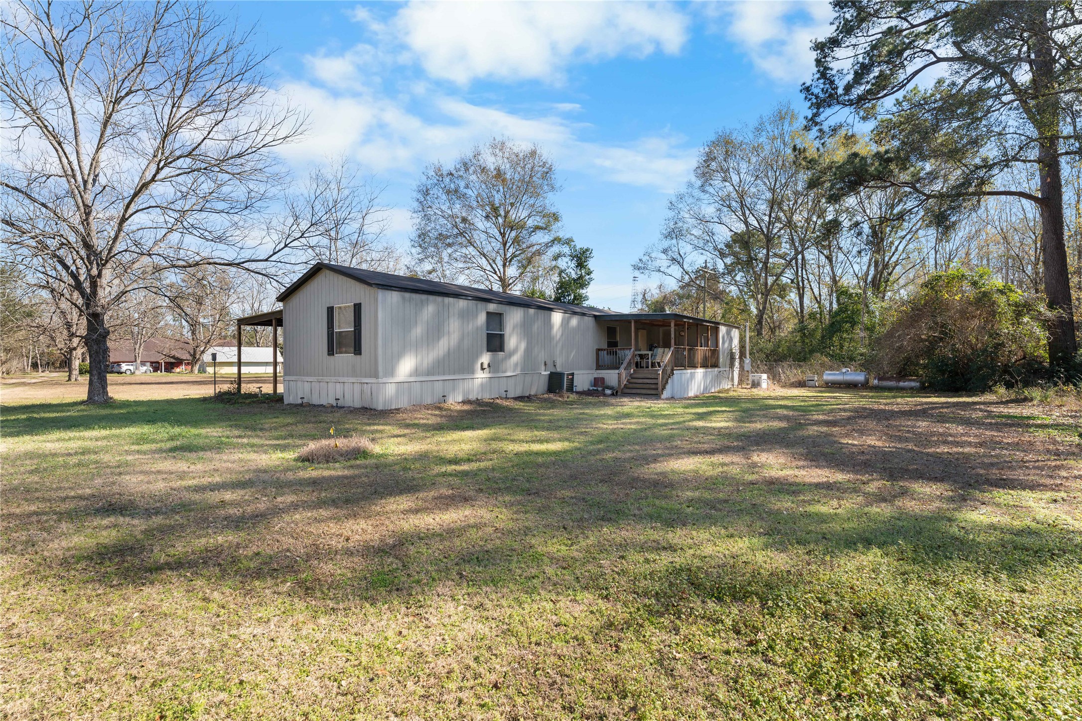10388 Rutherford Circle Cleveland, TX 77328 - Photo 4 of 14 Side profile showing the footprint of the home and placement on the property.