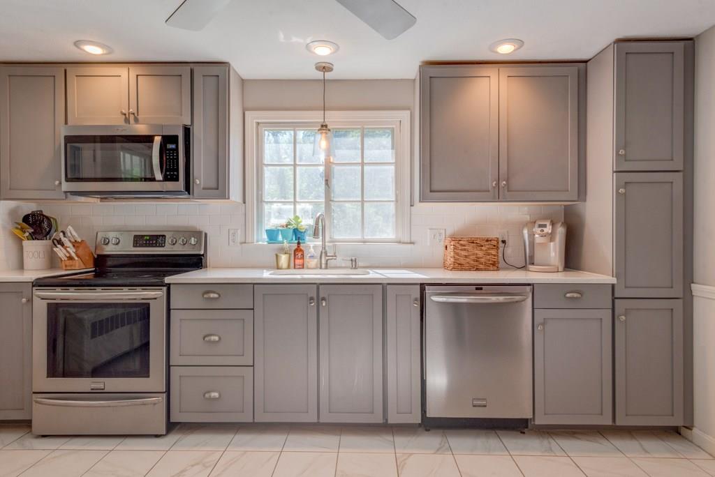 4 Baldpate Road Georgetown, MA 01833 - Photo 9 of 40