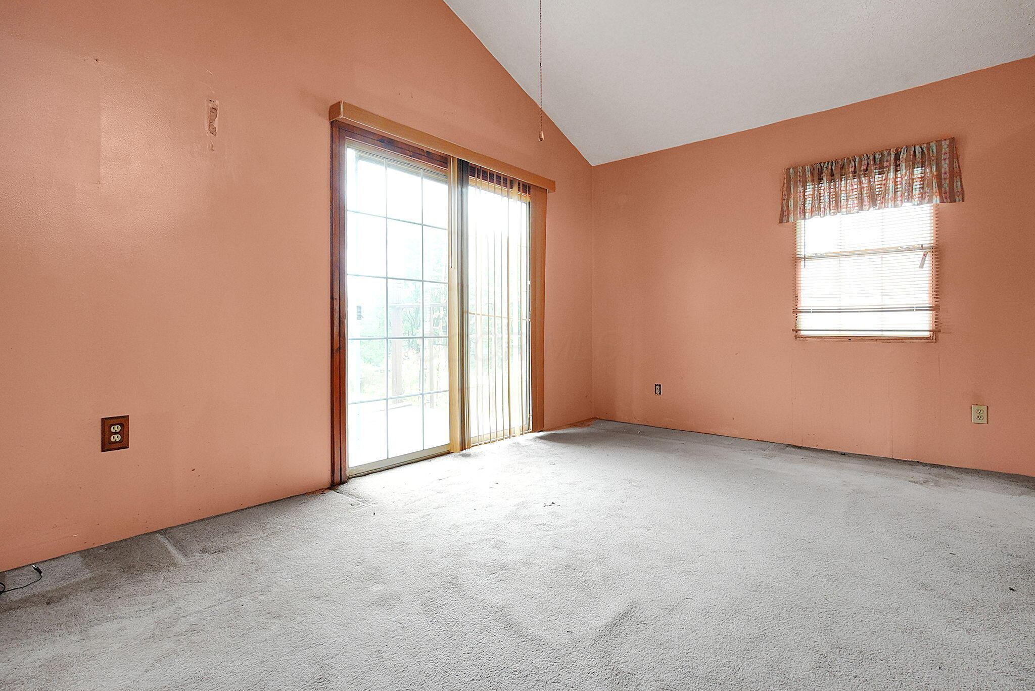 1258 Hart Road Columbus, OH 43223 - Photo 23 of 36 23-web-or-mls-1258-hart-rd