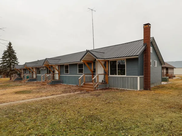 $329,500 | 605 Carlson Place, Henning, MN 56551
