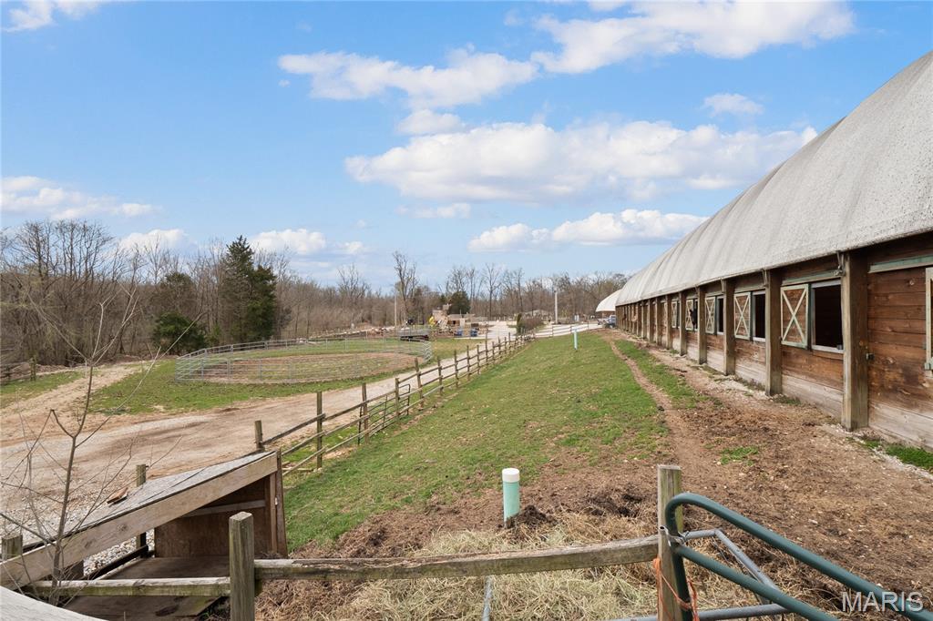 15811 Jedberg Lane Ballwin, MO 63021 - Photo 17 of 25